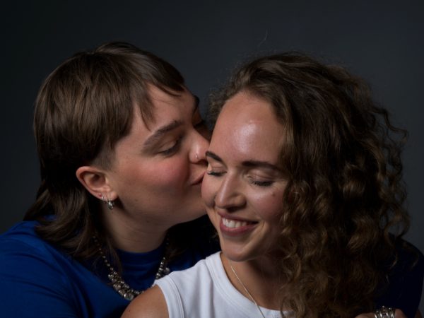 Hen and May, Live Pride Wide Open